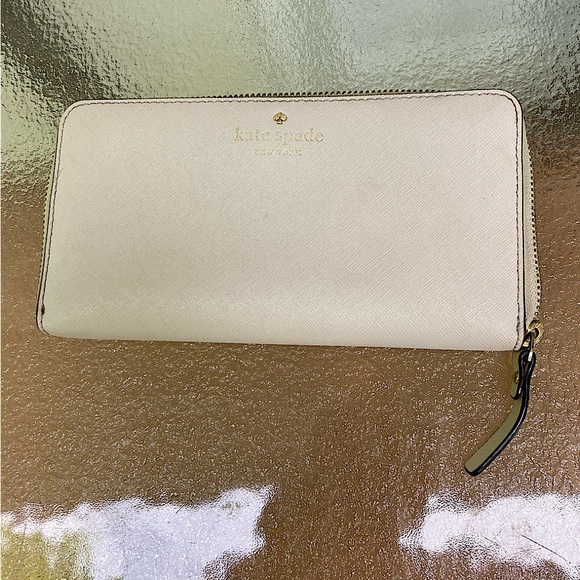Preowned Kate Spade Madison Saffiano Leather Large Continental Wallet Conch Pink - Picture 1 of 14